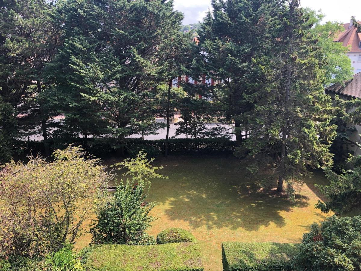 Beau Studio Terrasse Vue Jardin - A 2 Pas De La Mer Deauville Exterior foto
